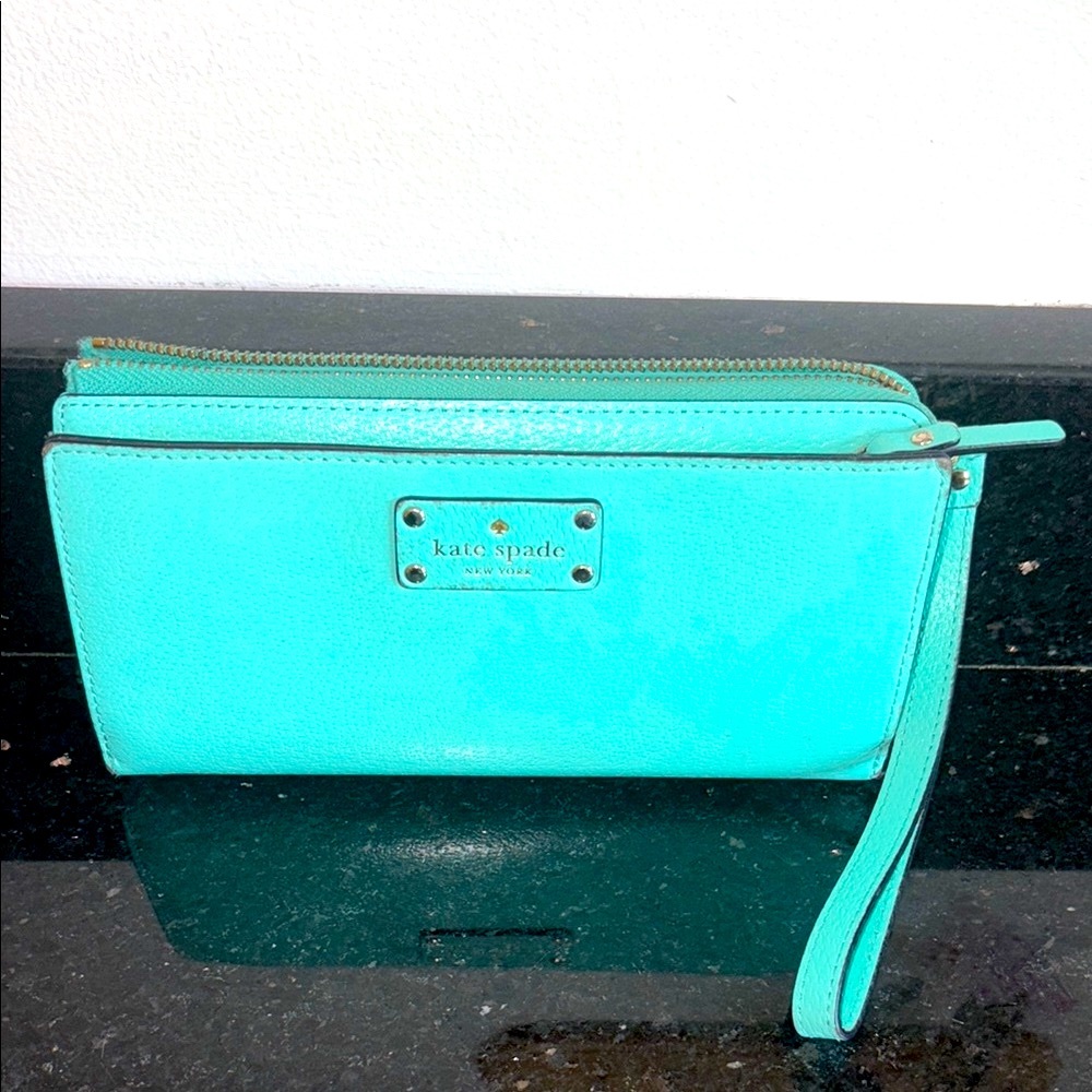 Kate Spade Green Clutch Wristlet with Metallic Accents
